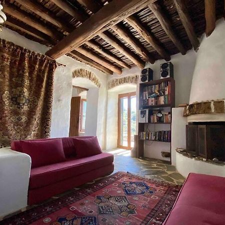 The Old Stone Cottage Karystos  Bagian luar foto