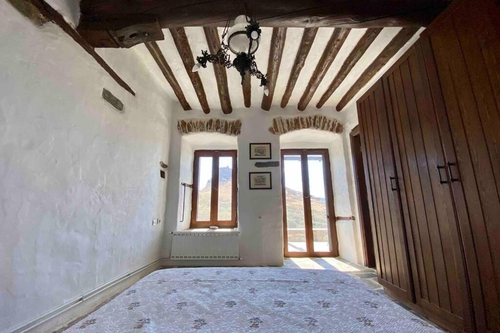 The Old Stone Cottage Karystos  Bagian luar foto