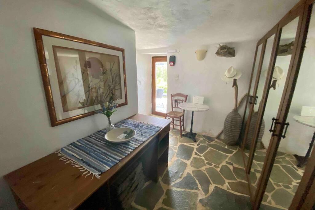 The Old Stone Cottage Karystos  Bagian luar foto